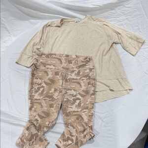 Wonderly Tan Camouflage Leggings